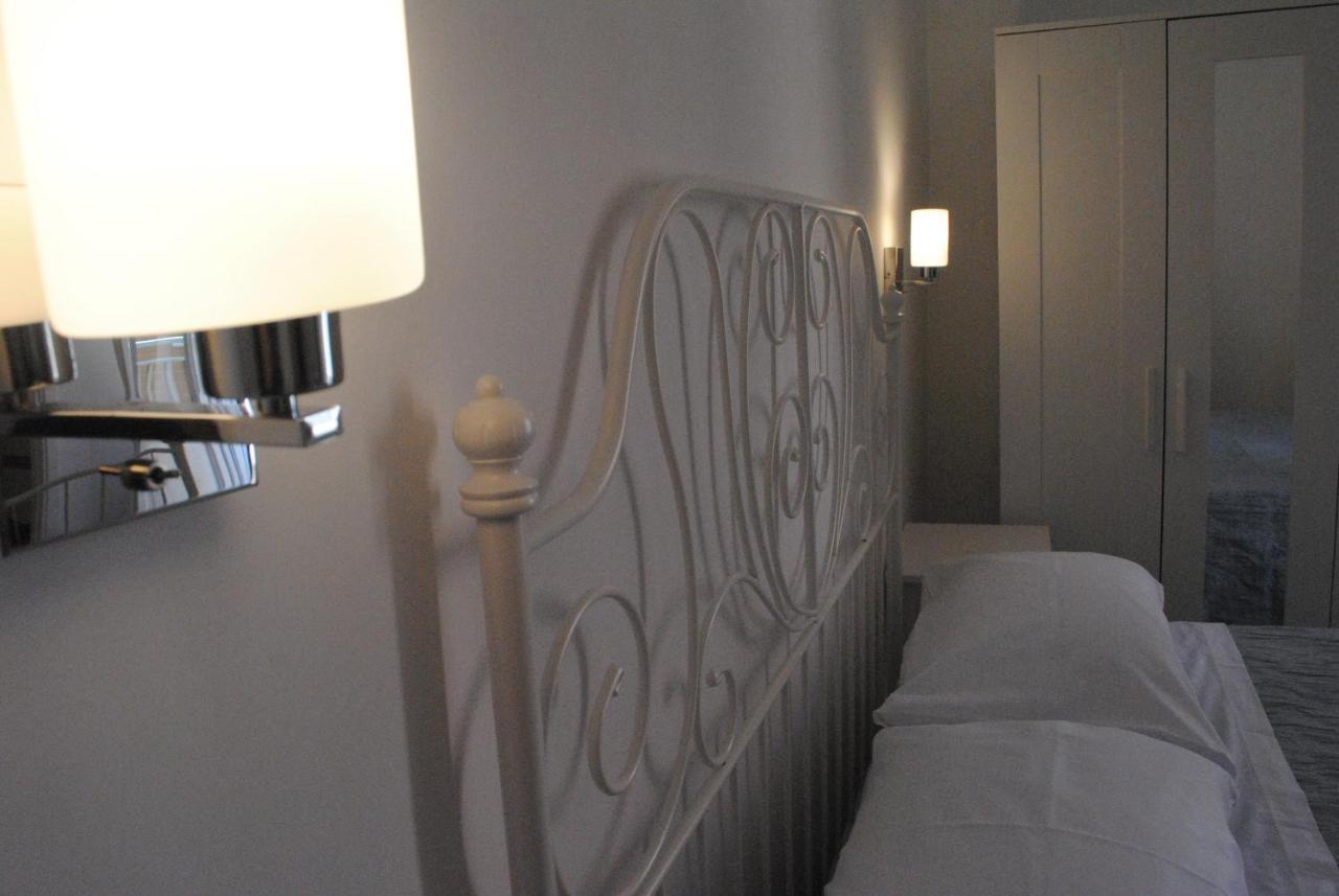Mareluna Rooms Margherita Di Savoia Exterior photo