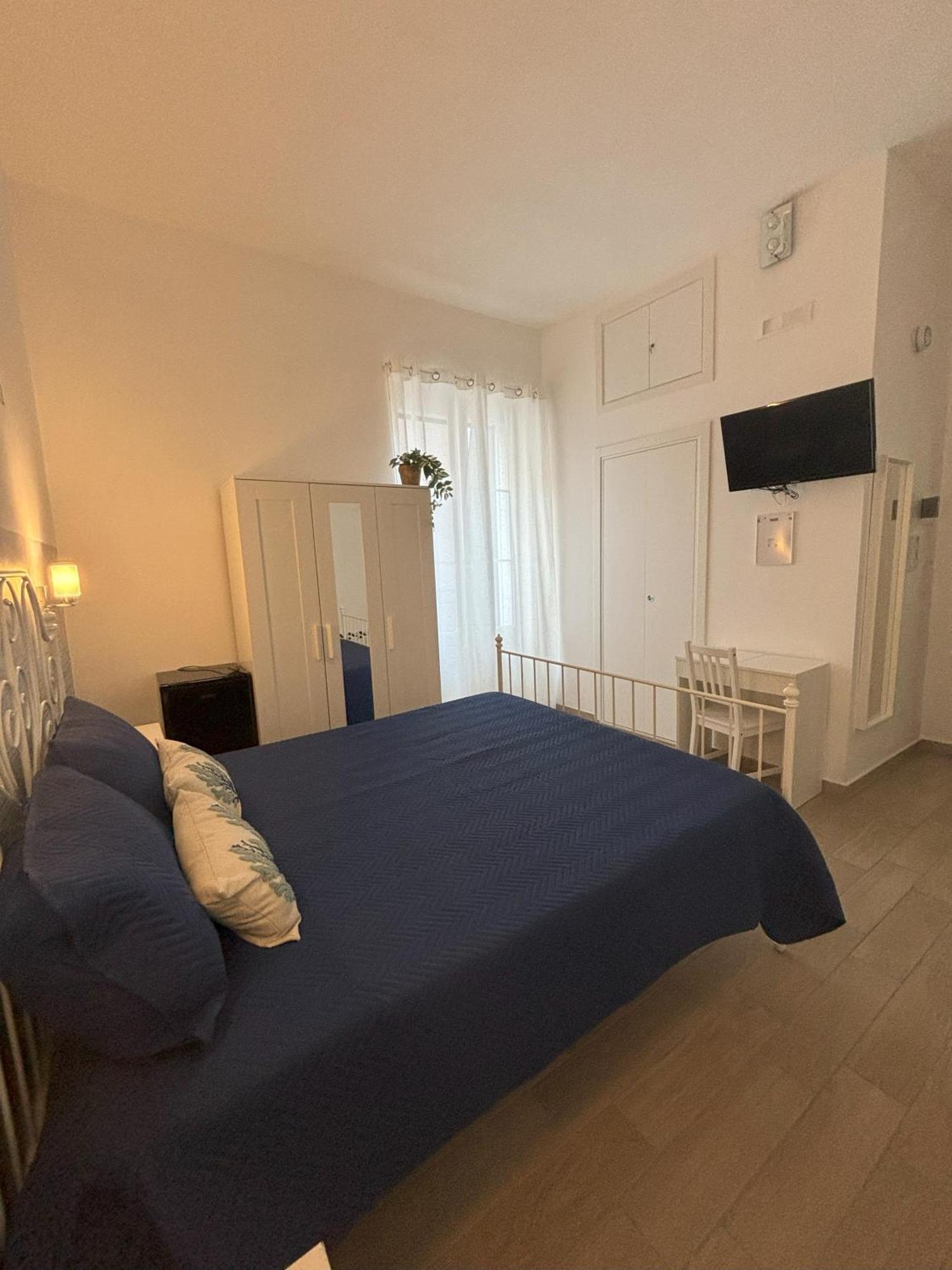 Mareluna Rooms Margherita Di Savoia Exterior photo